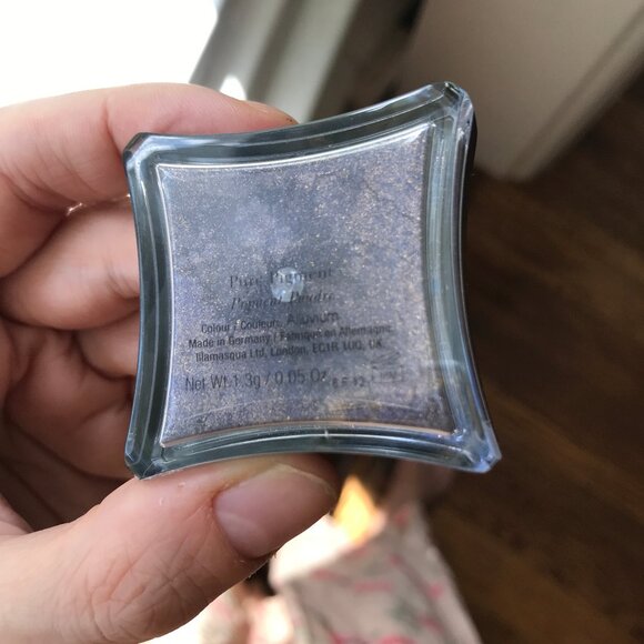 NIB Illamasqua Pure Pigment Eyeshadow in Alluvium - Picture 3 of 12